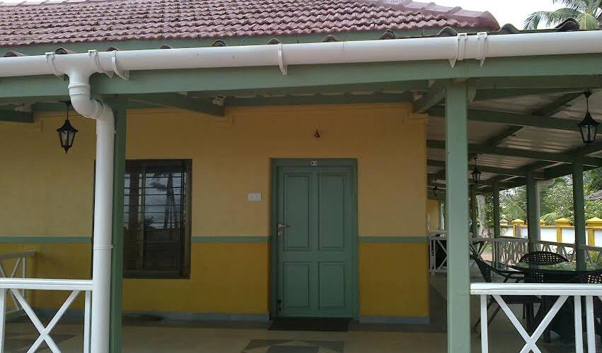Portuguese Style Beach Villa, Murud-Janjira 5